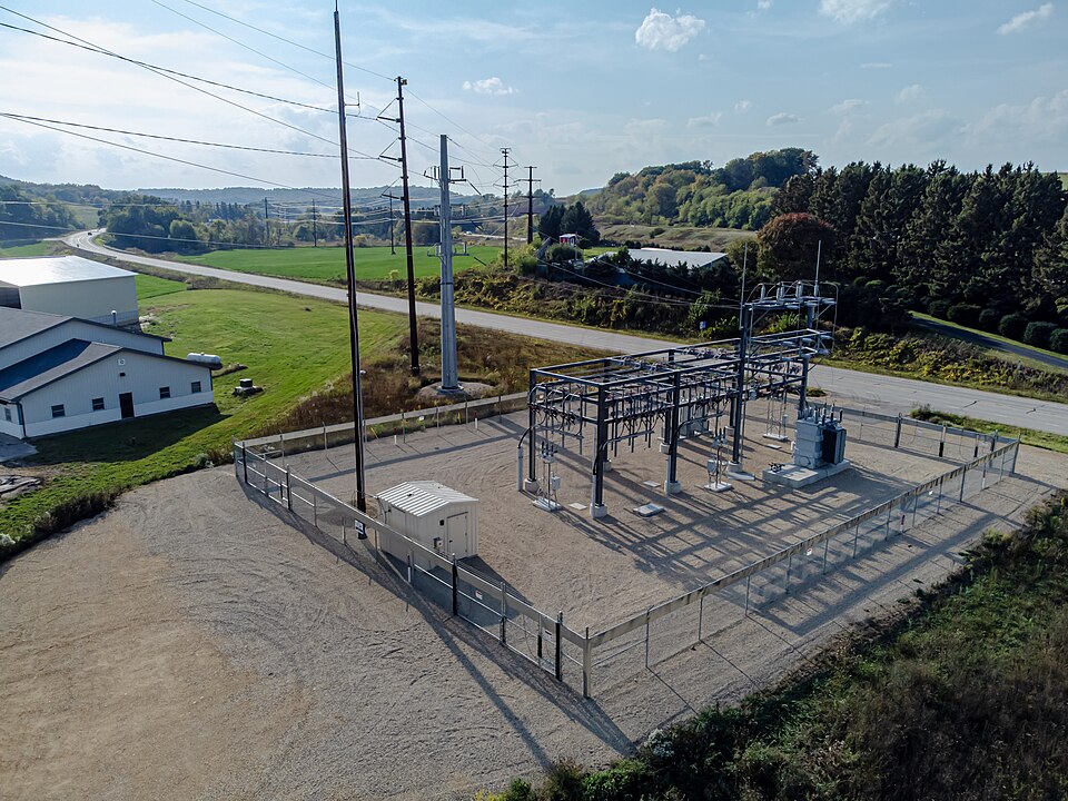 Small electrical substation